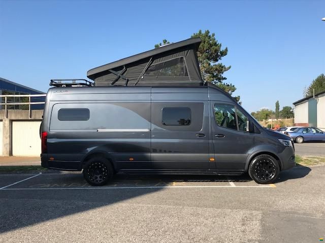 Julia Camper Gran Azur