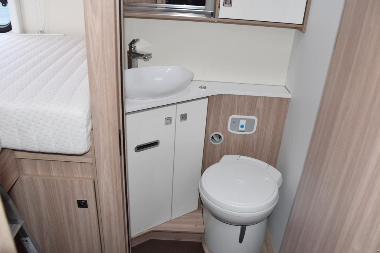 Bürstner LYSEO TIME IT 727 G HARMONY LINE 2,0 HDI