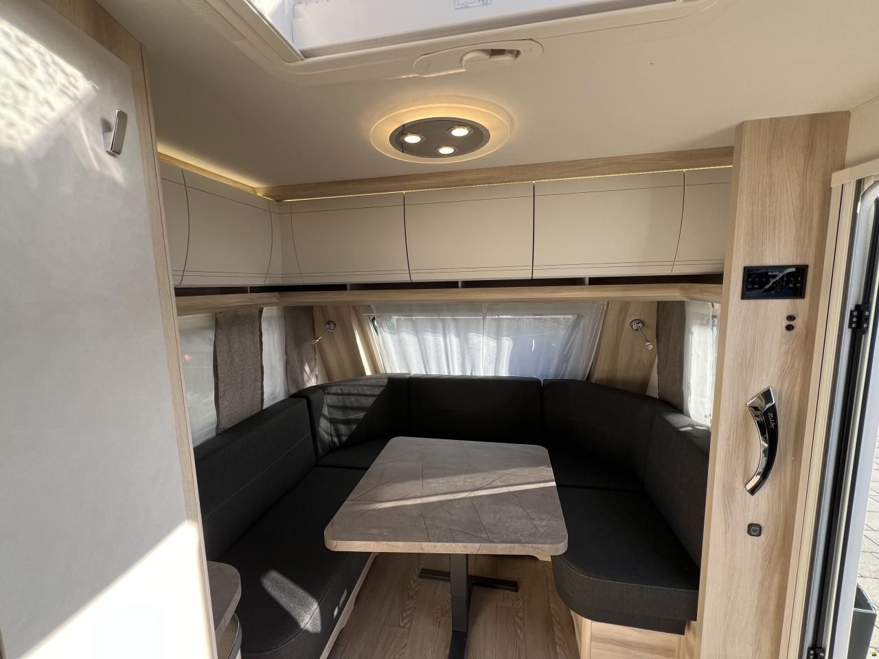 Hobby 460 LU De Luxe (O06)