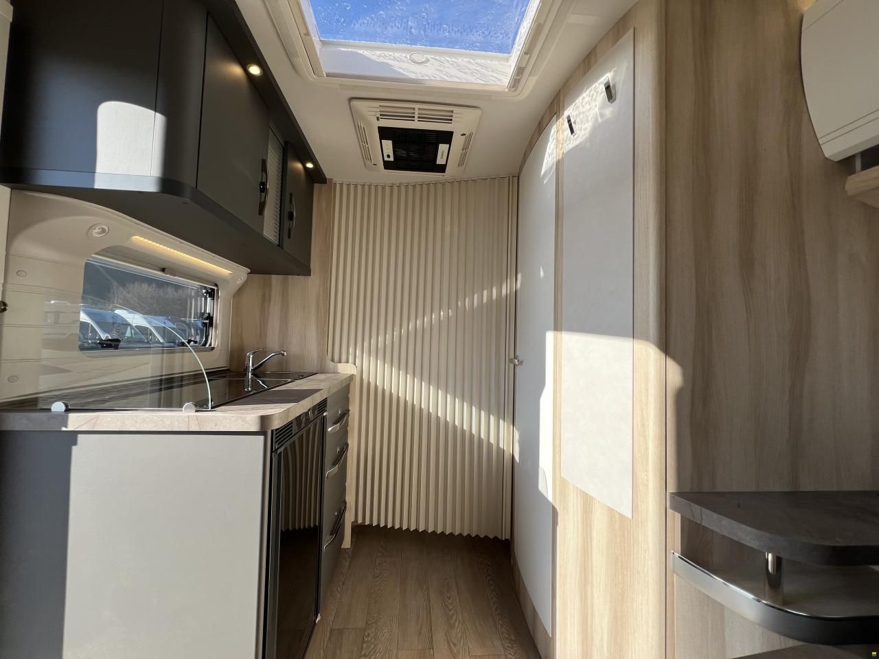 Hobby 460 LU De Luxe (O06)