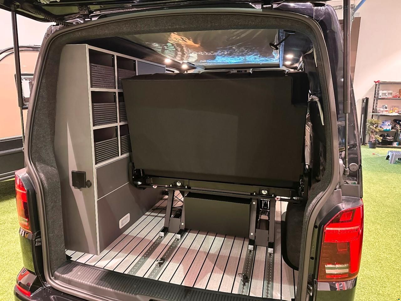 Volkswagen vanexxt / VW T6.1 4x4 Busboxx