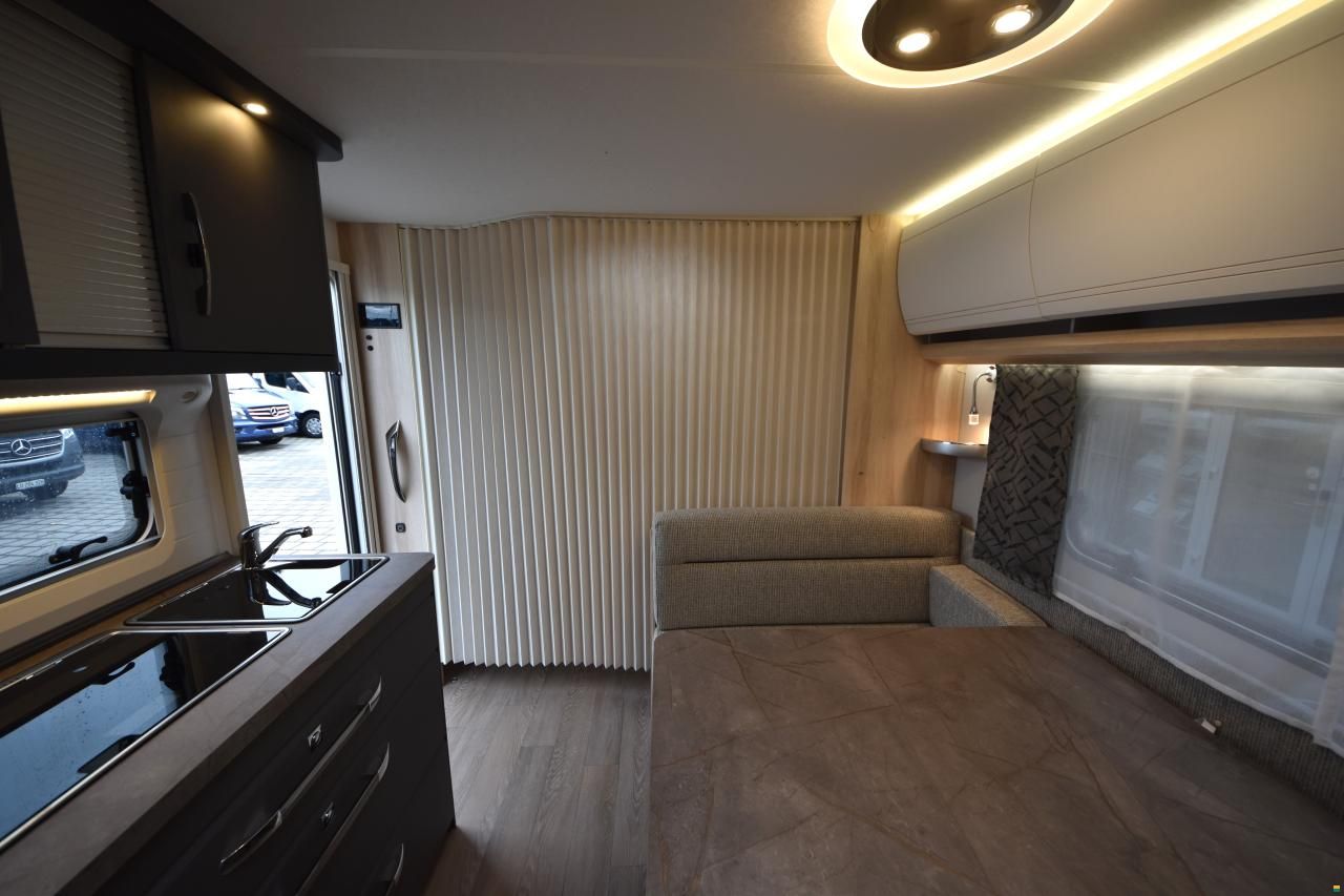 Hobby 560 KMFe De Luxe