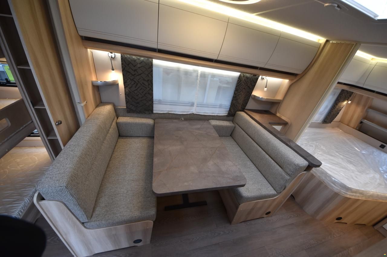 Hobby 560 KMFe De Luxe