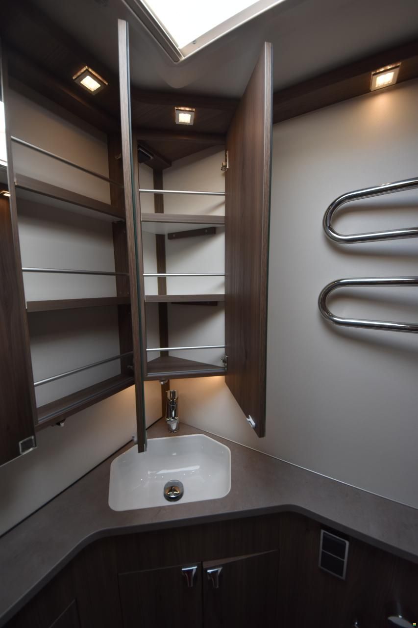 Kabe Imperial i860 LQB 2024