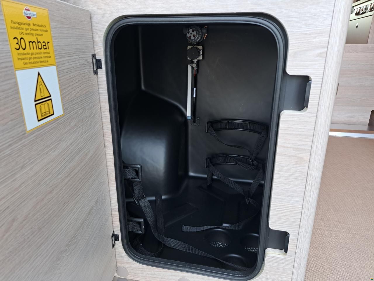 Bürstner Campeo C 640  Black Forest