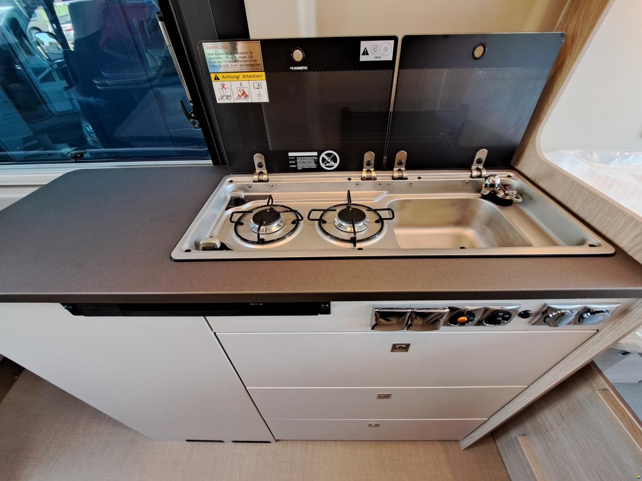 Bürstner Campeo C 640  Black Forest