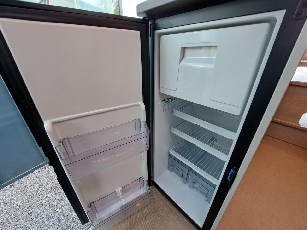 Bürstner Campeo C 640  Black Forest