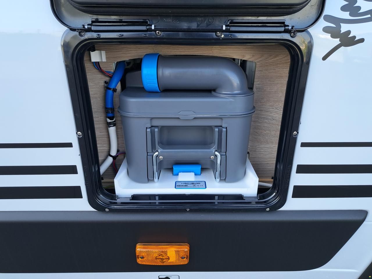 Bürstner Campeo C 640  Black Forest