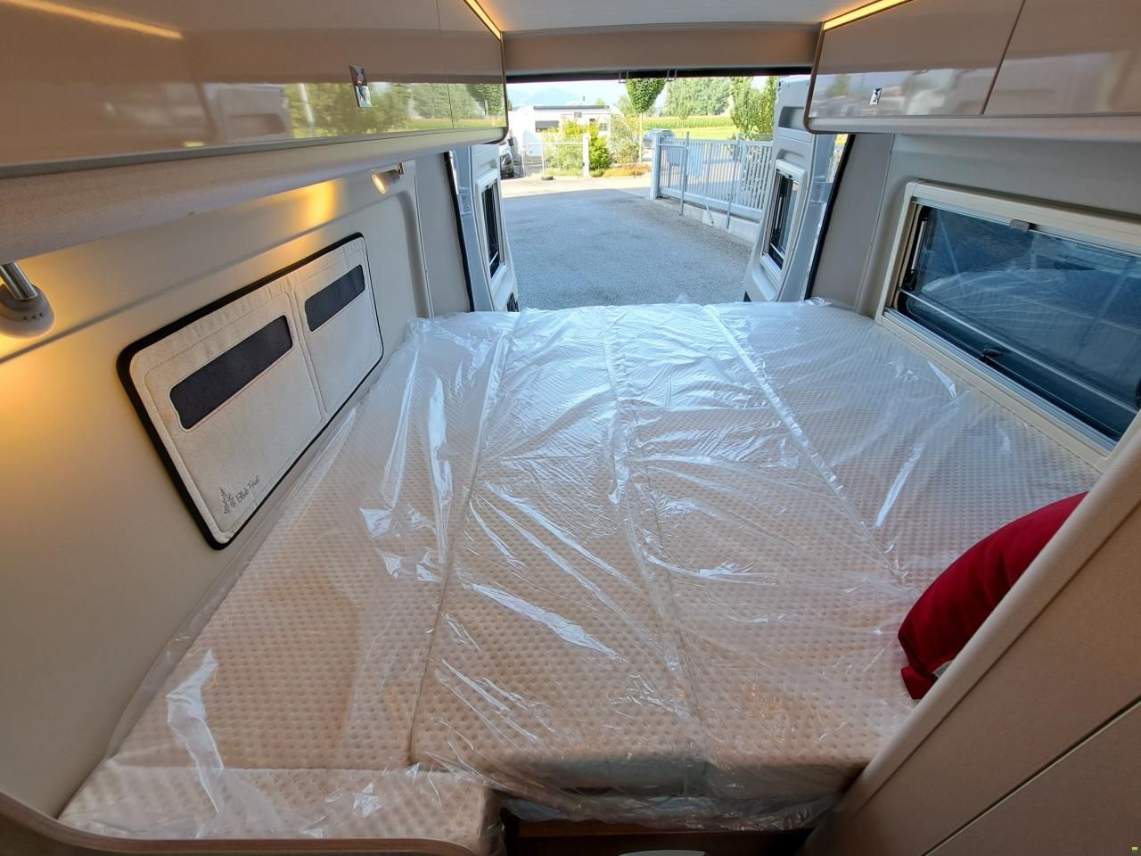 Bürstner Campeo C 640  Black Forest