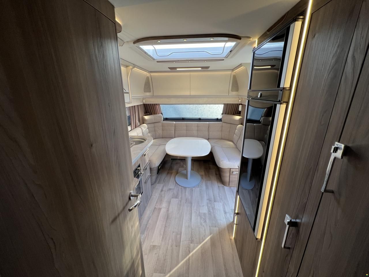 Kabe Royal 560 GLE KS