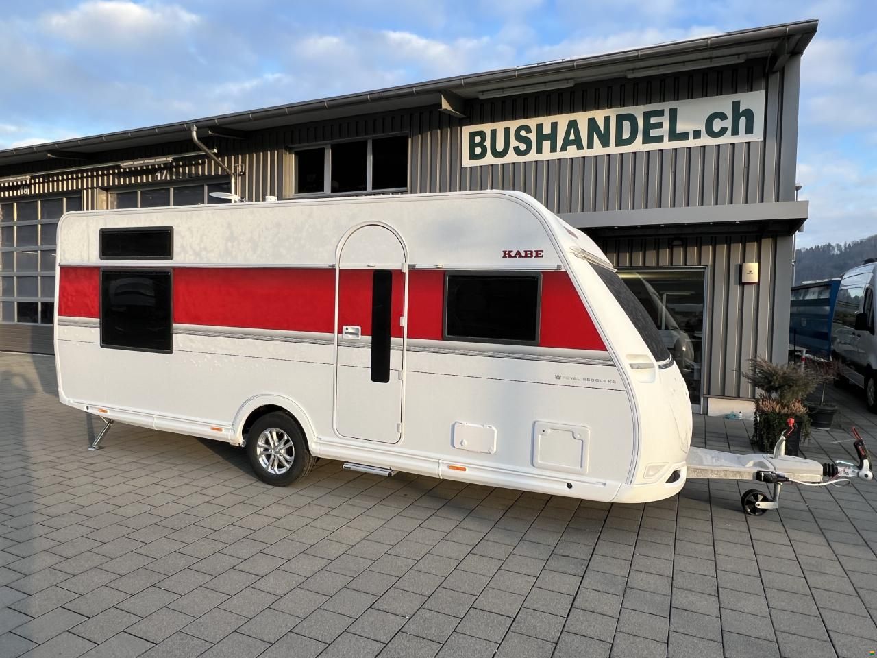 Kabe Royal 560 GLE KS