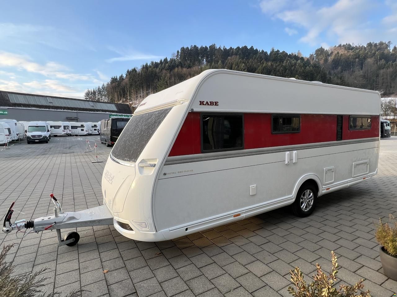 Kabe Royal 560 GLE KS