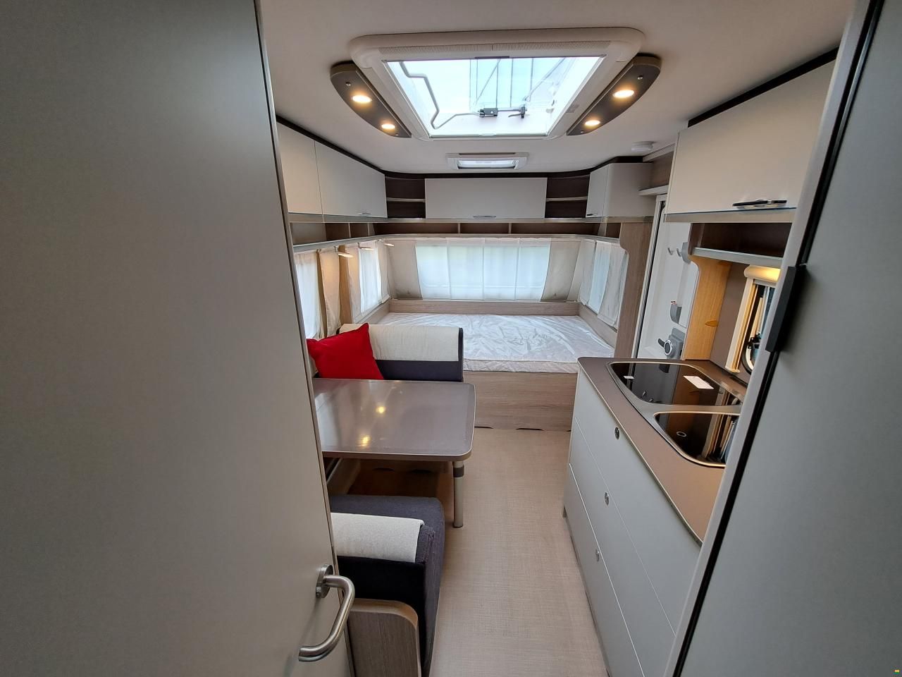 Bürstner Premio 495 TK Black Forest