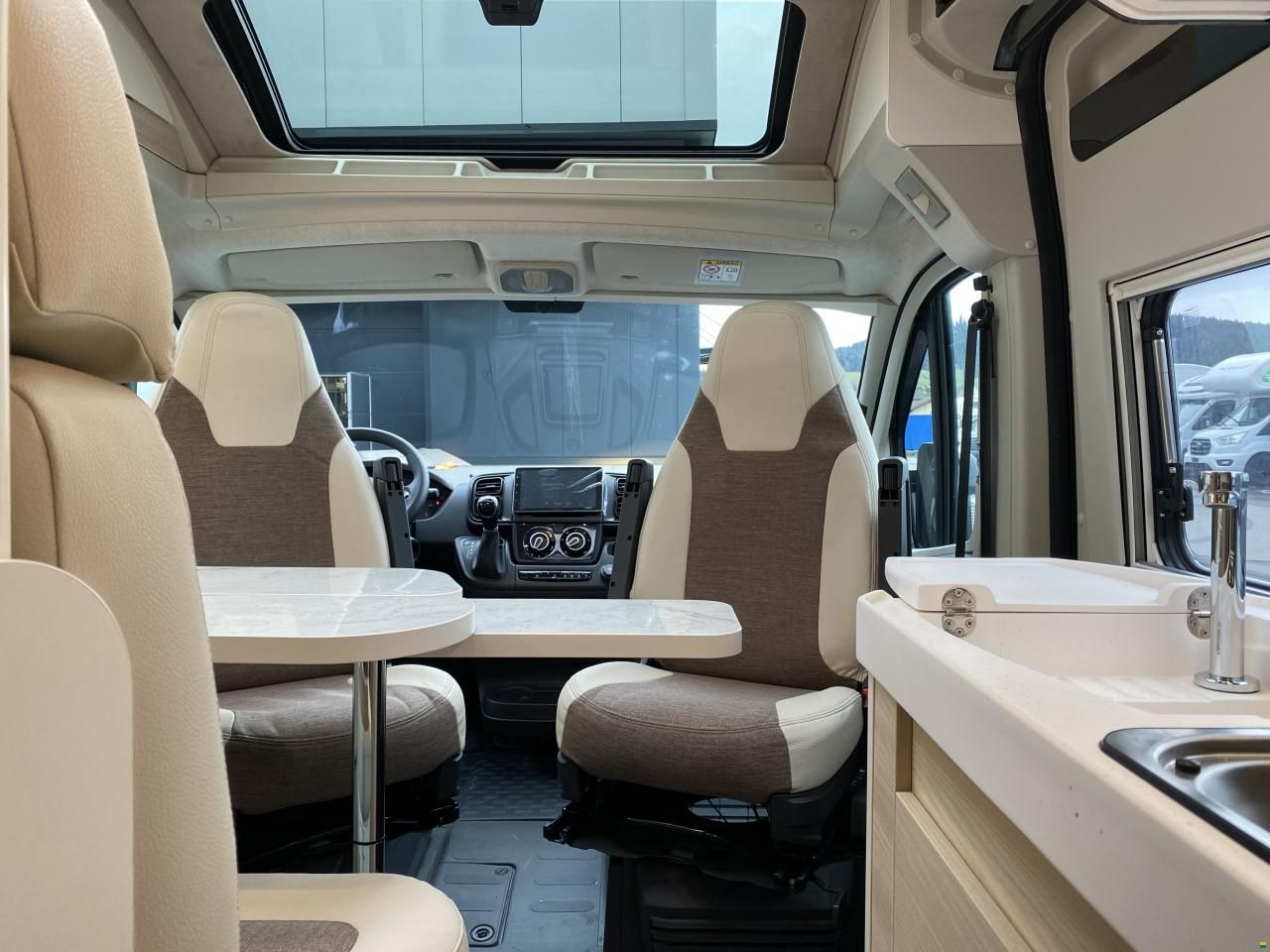 Eura Mobil Van V 635 HB