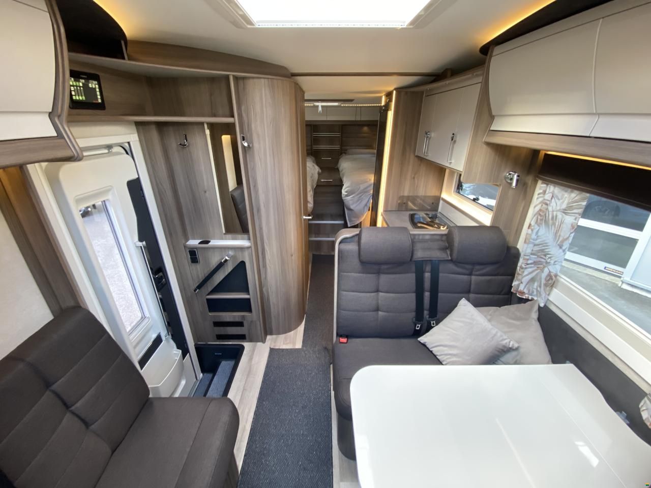 Kabe Novum 750 Light LGB 2024