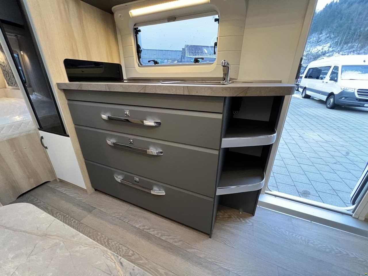 Hobby 540 KMFe De Luxe (O30)