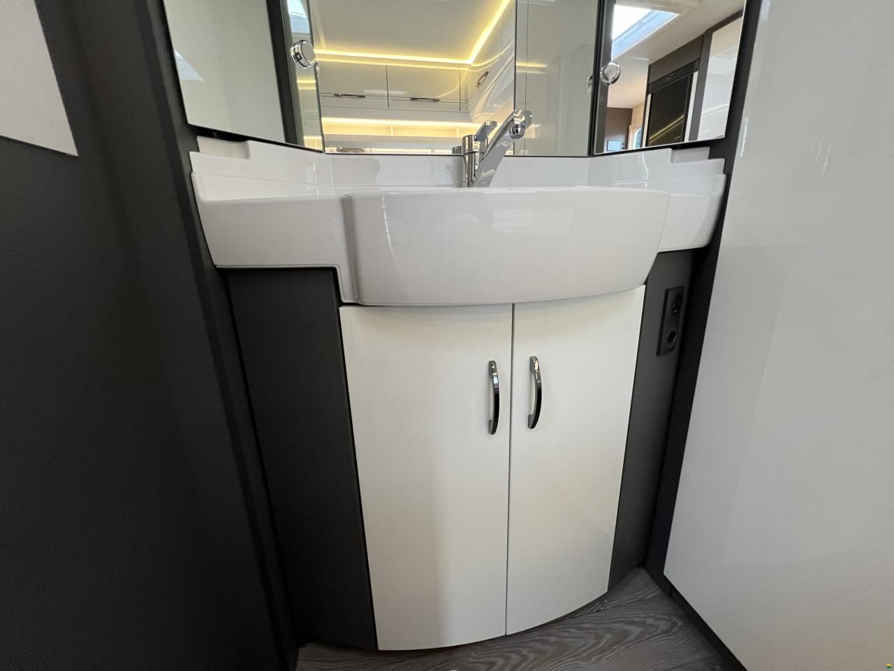 Hobby 560 CFe Excellent