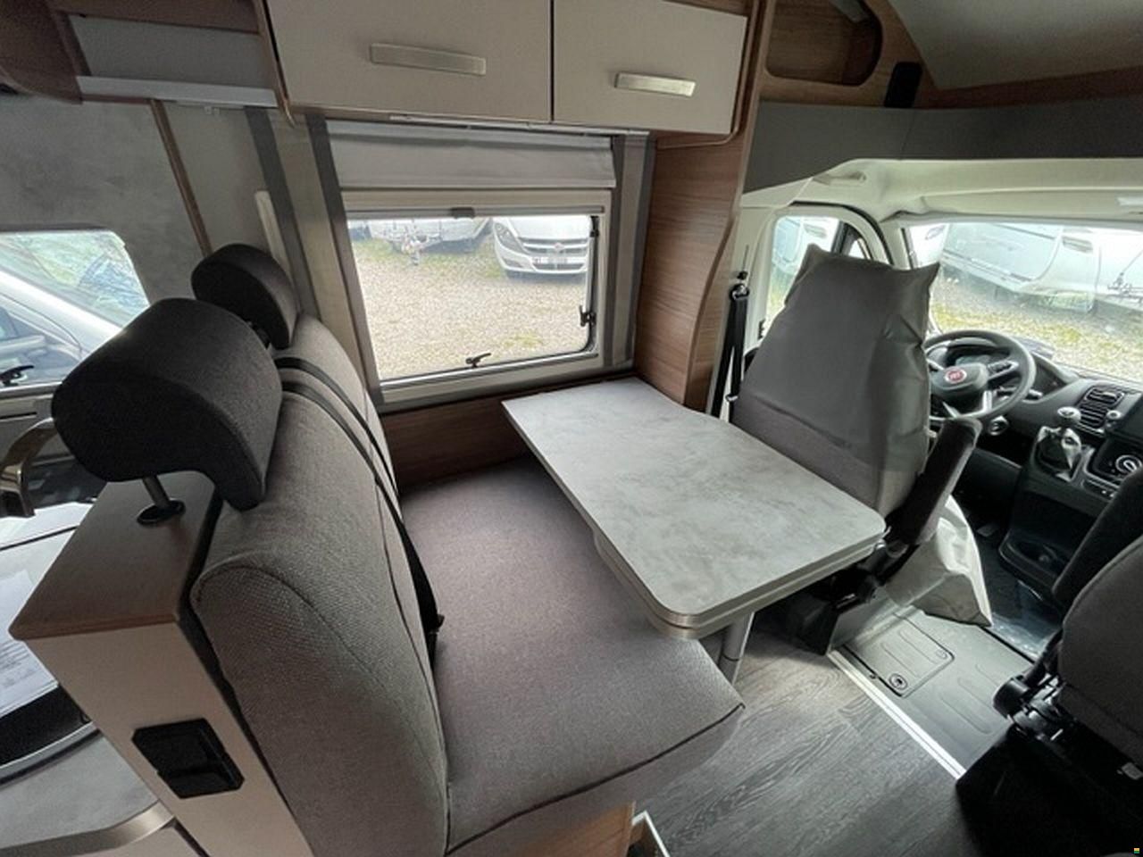 Knaus L!ve Wave 700 MX