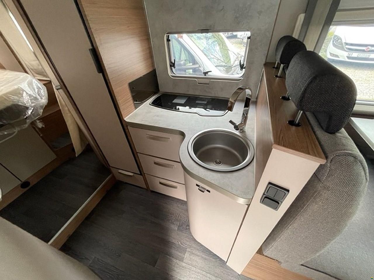 Knaus L!ve Wave 700 MX