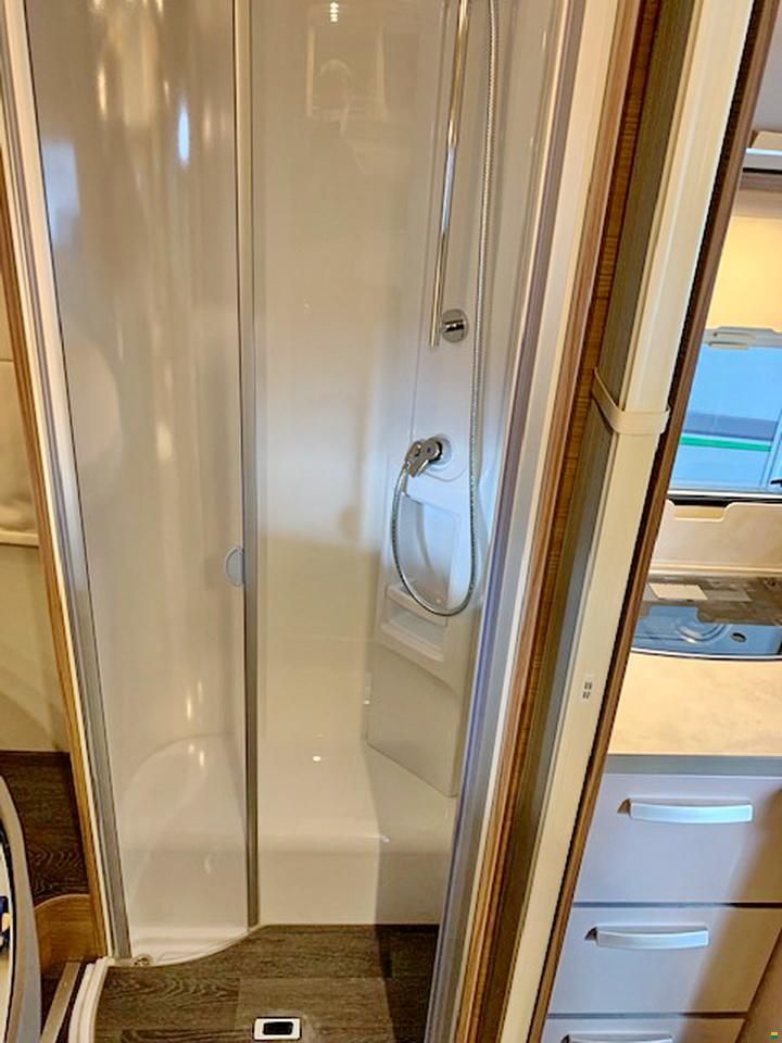 Knaus Live Wave 650 MX Luxus