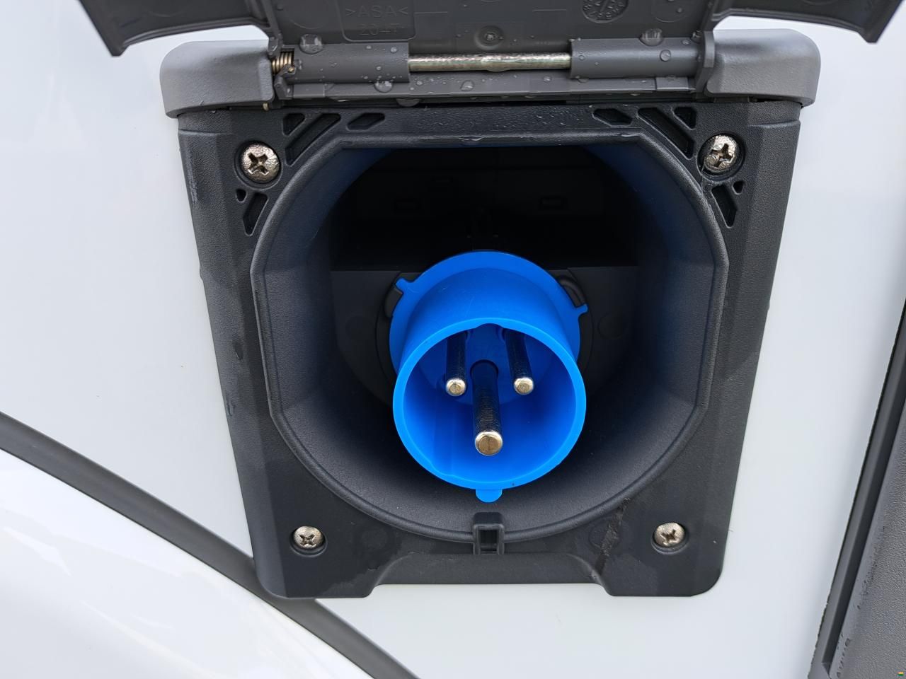 Bürstner Lineo T 620 G