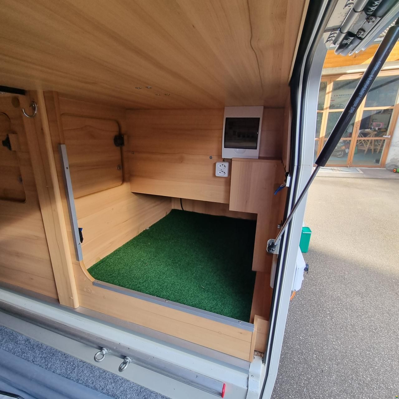 Mercedes Benz PILOTE "Le Voyageur"