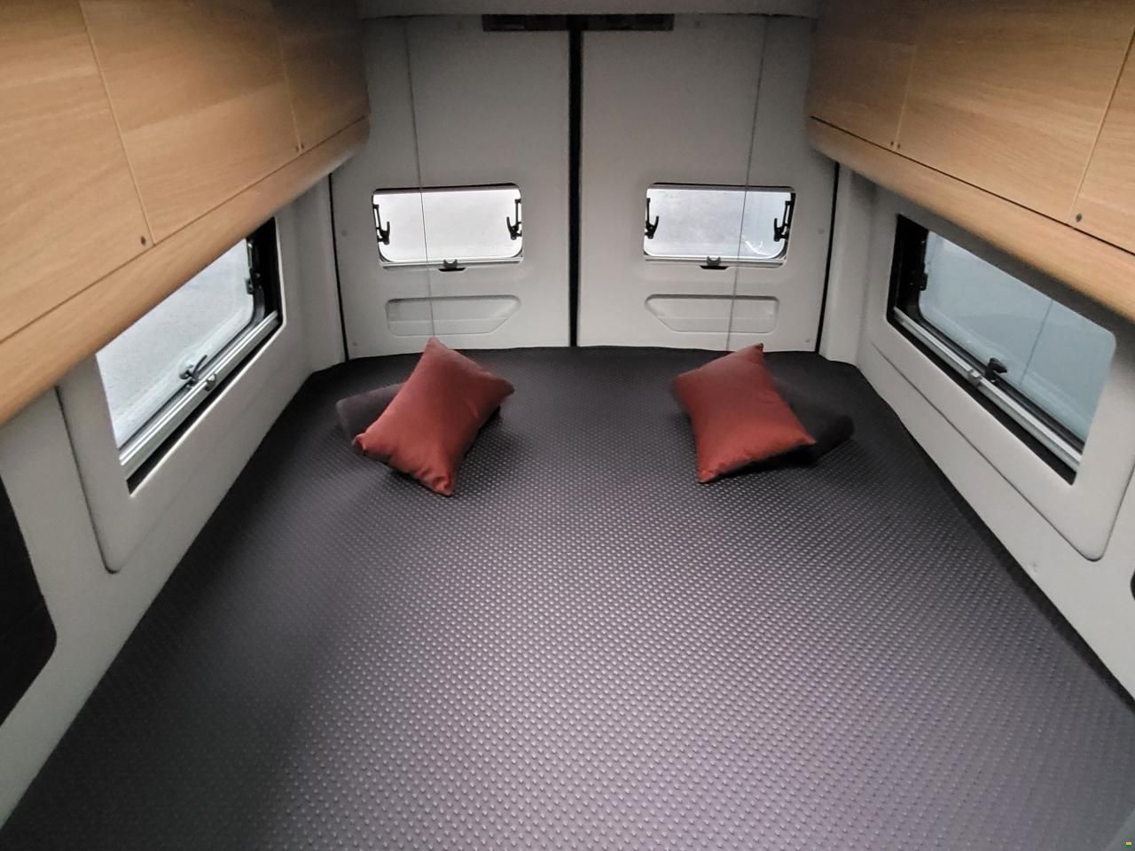 Adria Twin Max 680 SGX