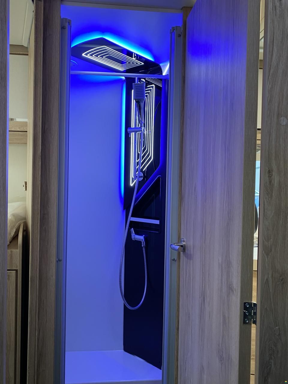 Eura Mobil Integra Line IL 720 EB