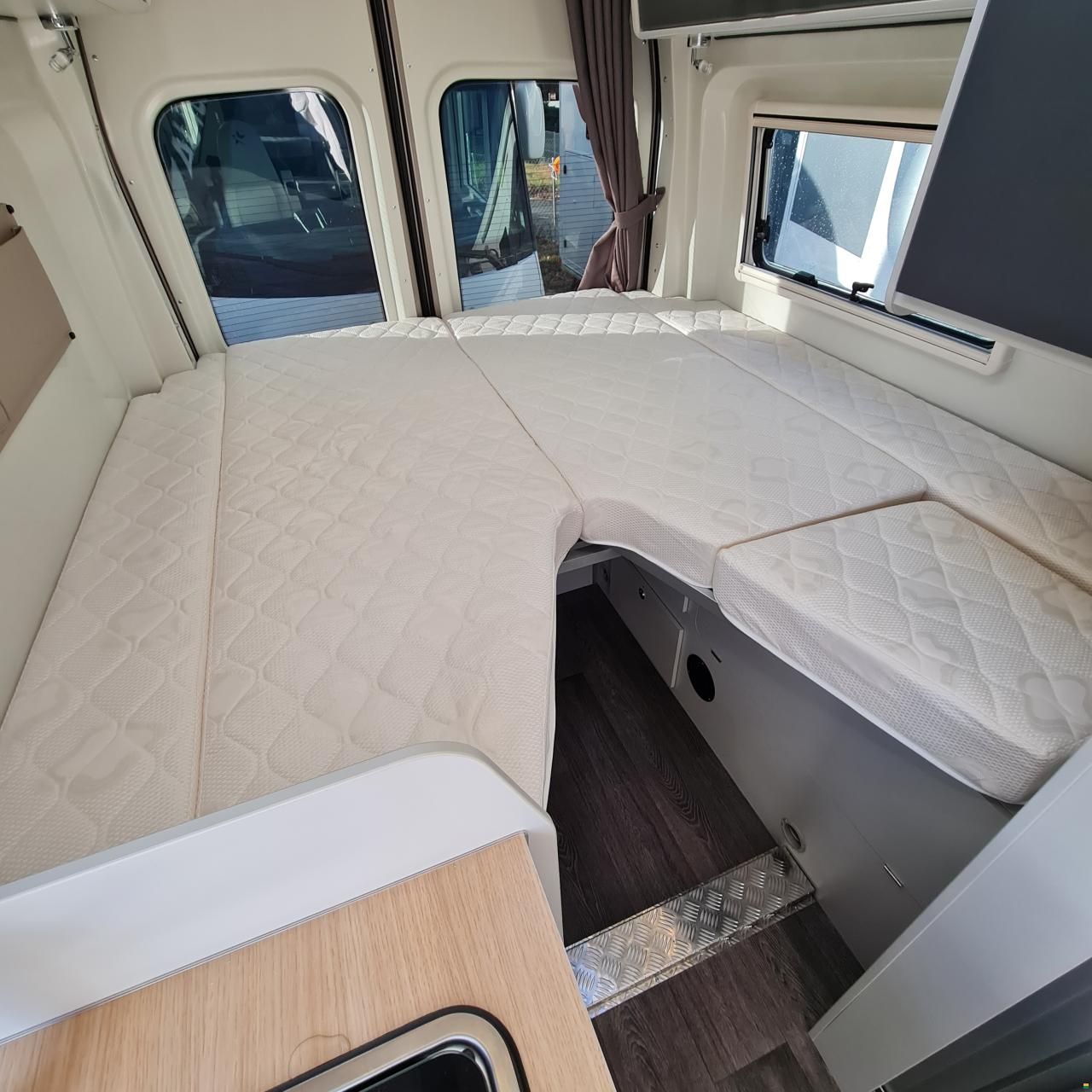 Font Vendôme Forty Van Duo 4x4