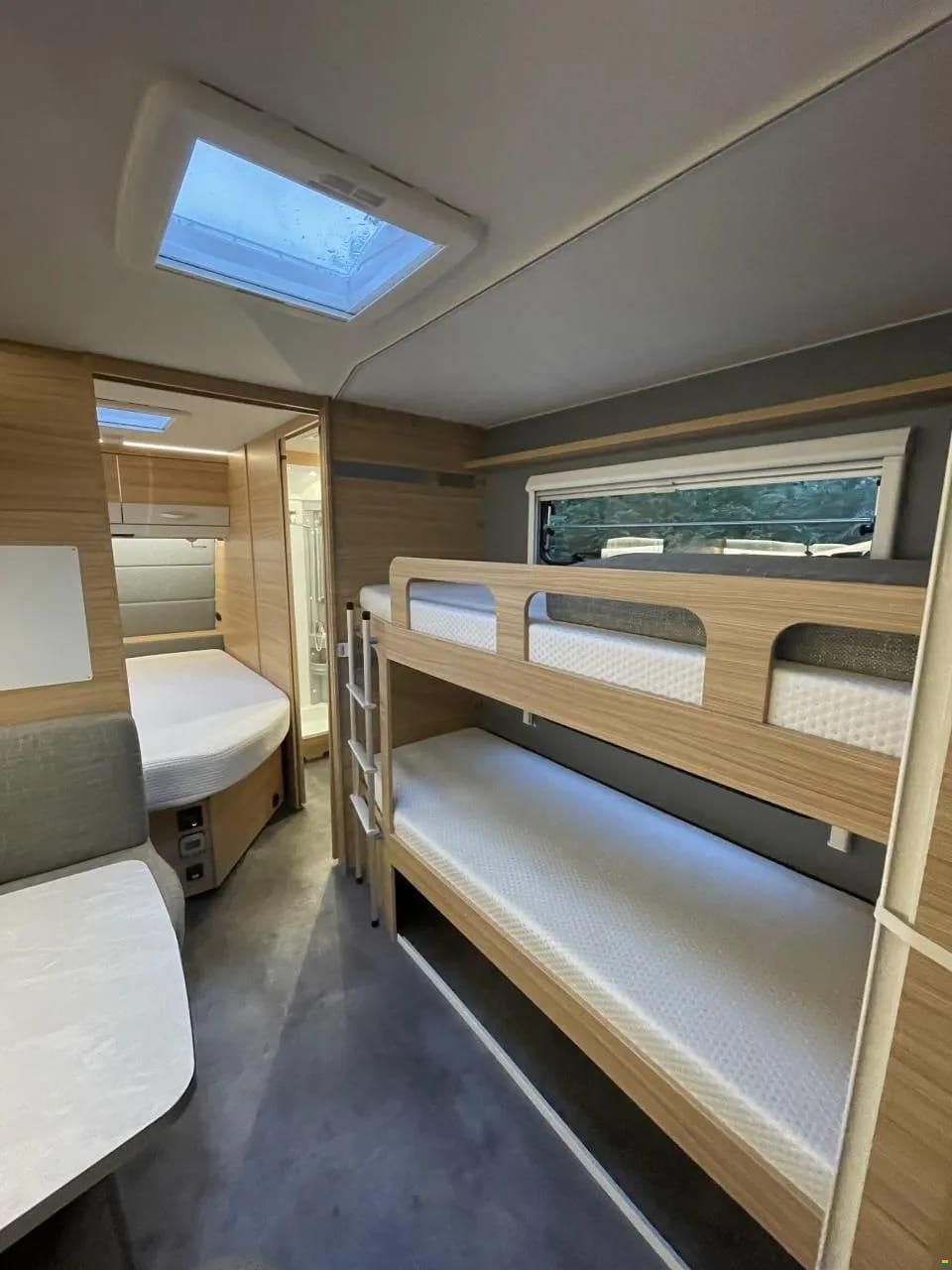 Dethleffs Camper 730 FKR