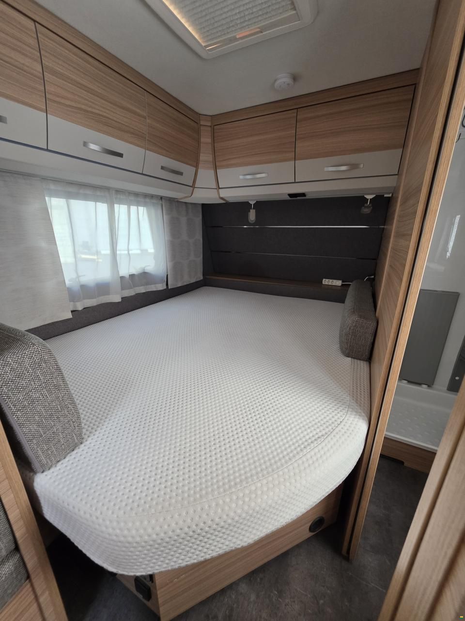 Dethleffs Camper 730 FKR