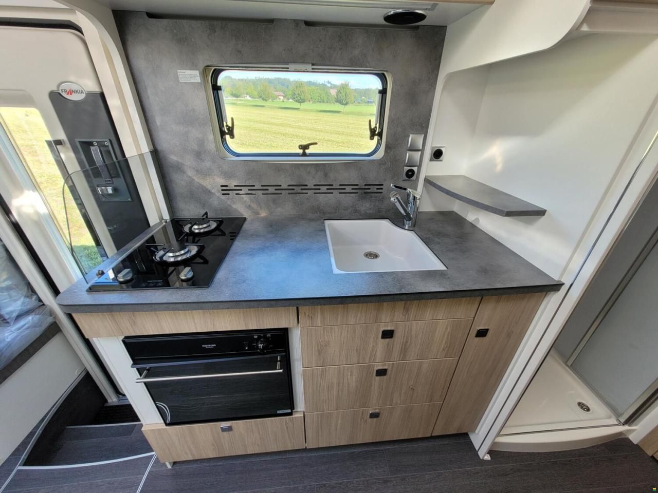 Frankia I 680 SG F-Line