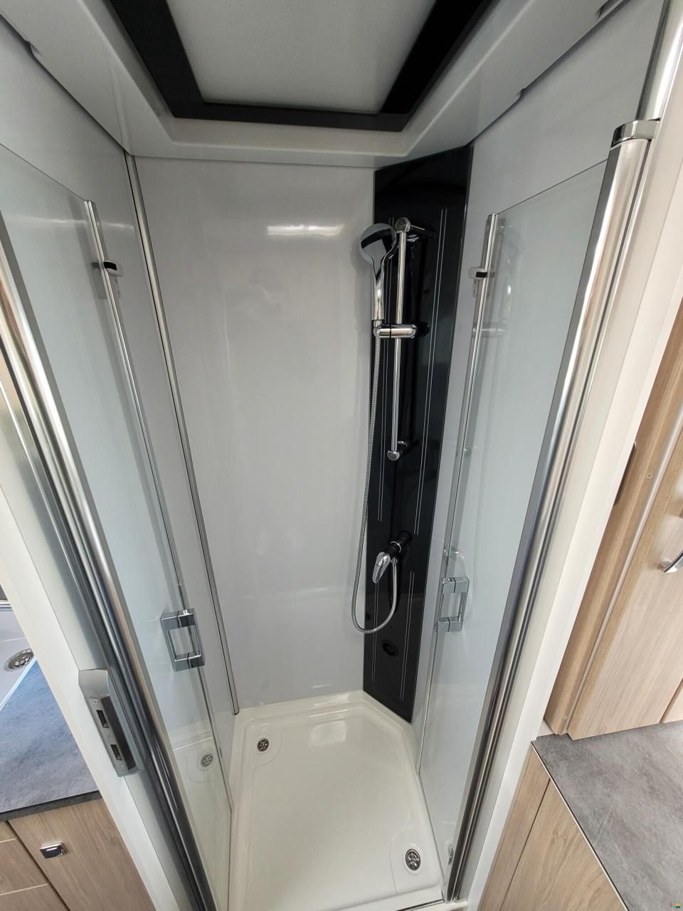 Frankia I 680 SG F-Line