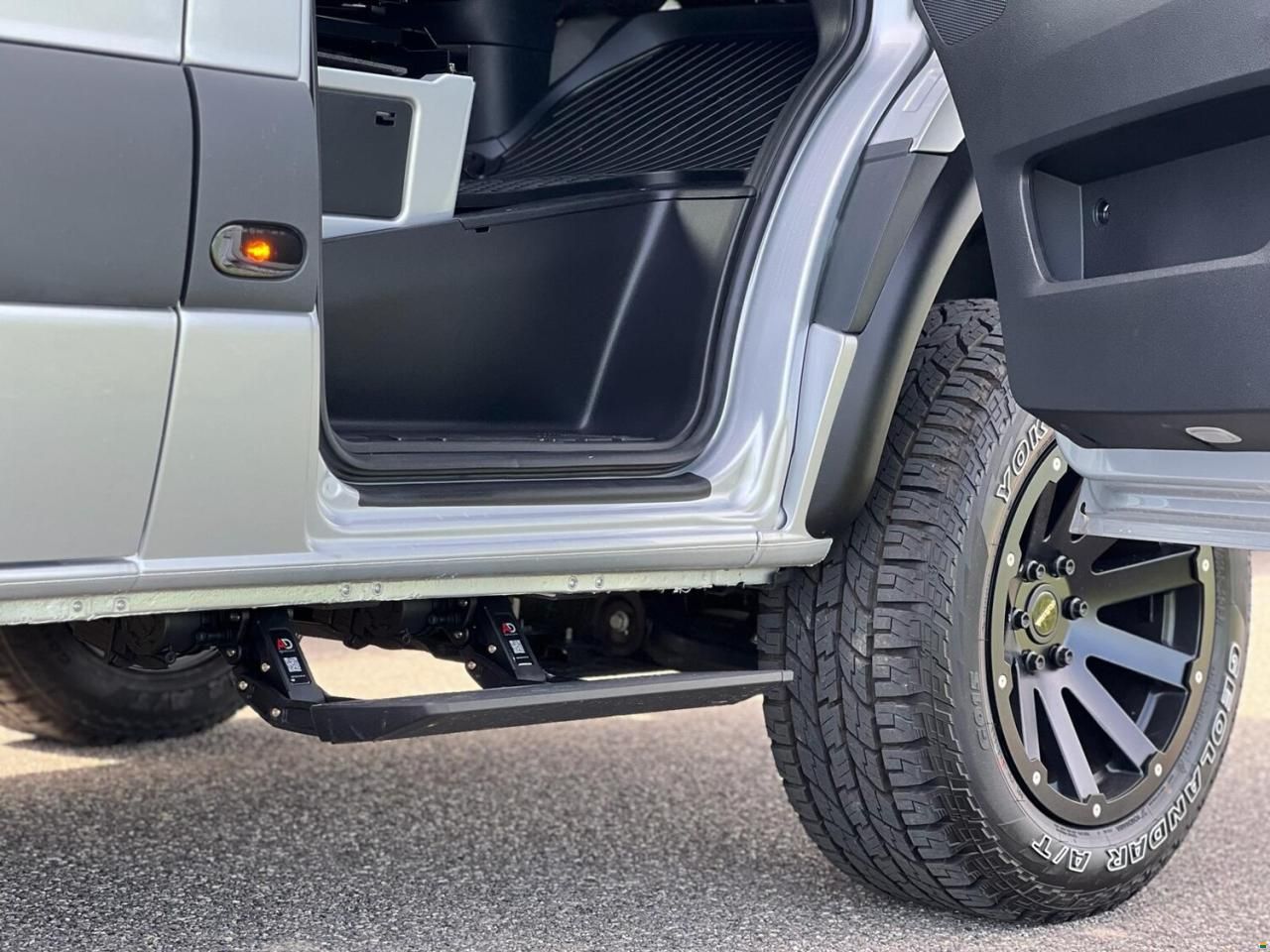 Yucon Microliner 6.0 4x4