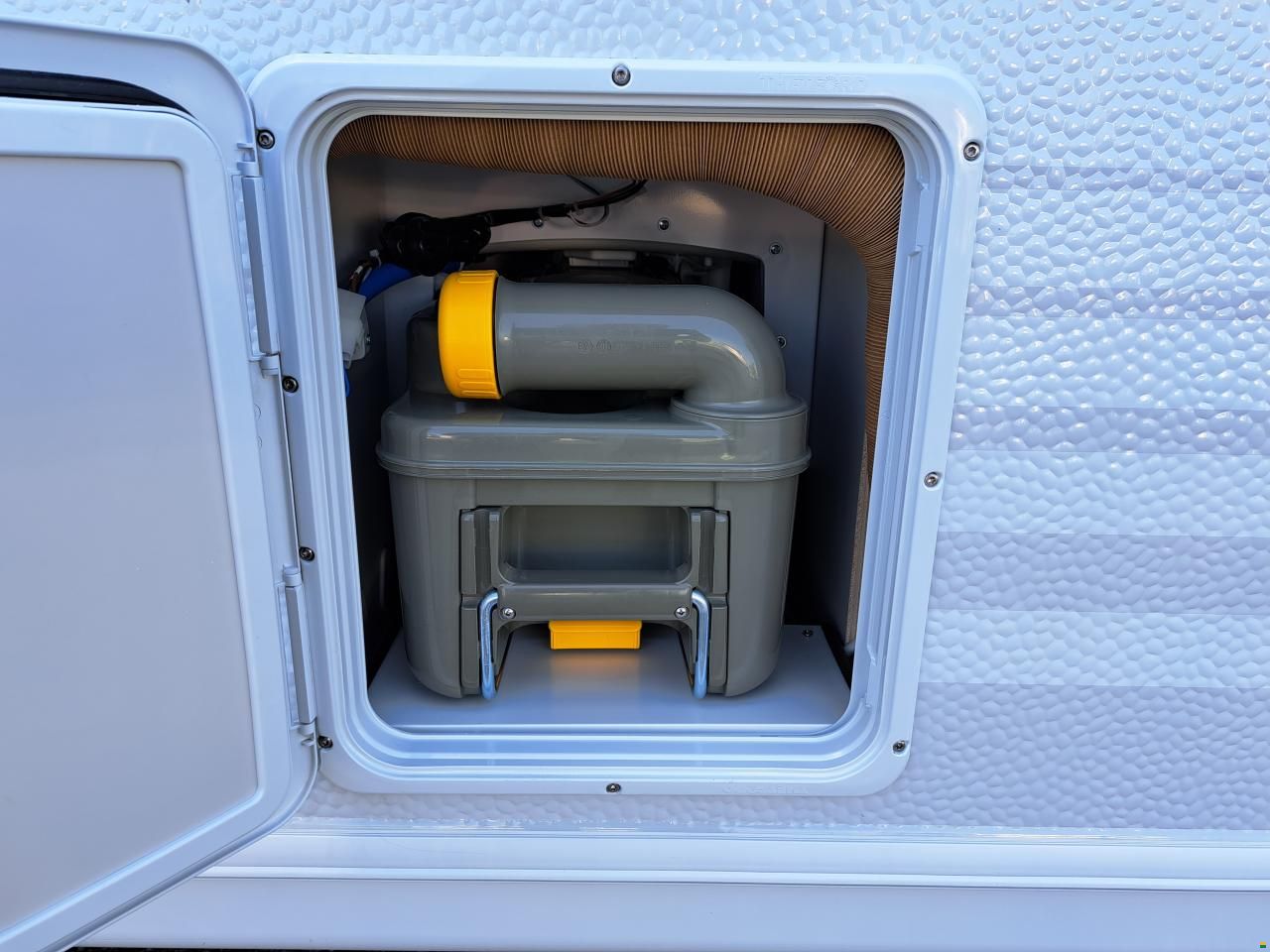 Bürstner Averso Plus 520 TL