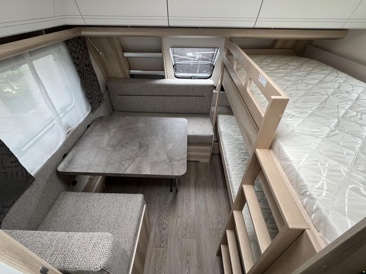 Hobby 515 UHK De Luxe (O16)