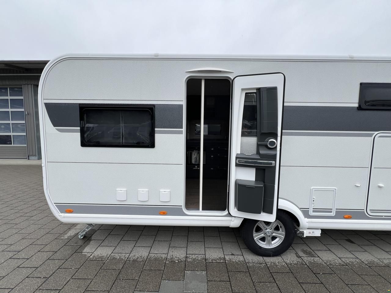 Hobby 515 UHK De Luxe (O16)