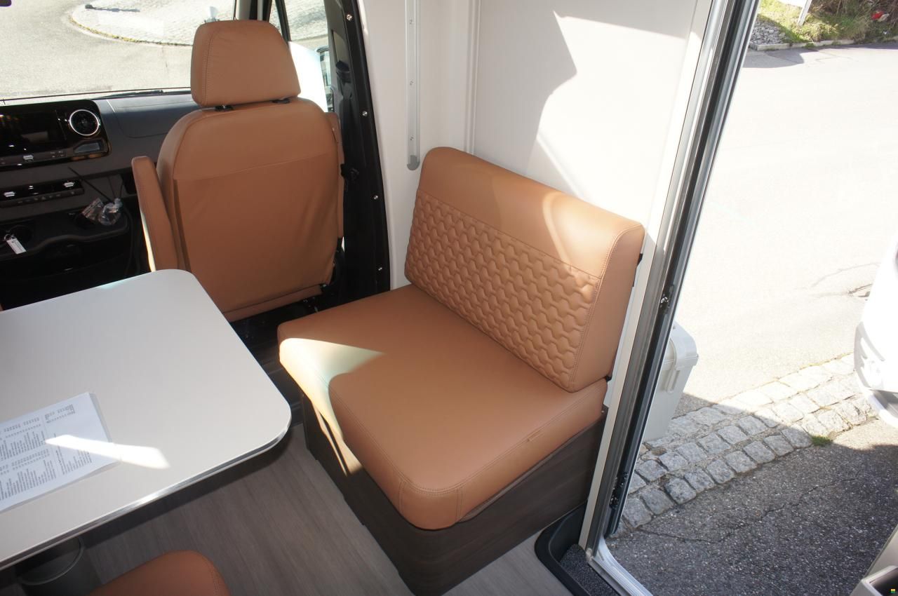 Adria Matrix Supreme MB 670 SL