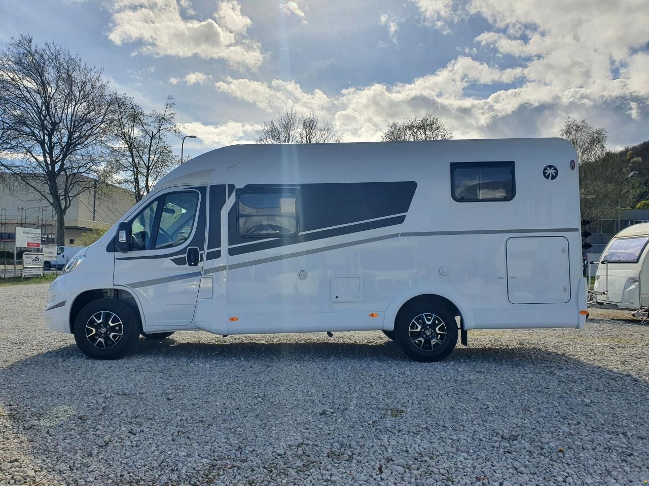 Sunlight V66 Adventure Edition mit Einzelbett