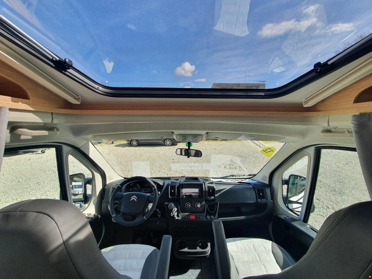 Sunlight V66 Adventure Edition mit Einzelbett