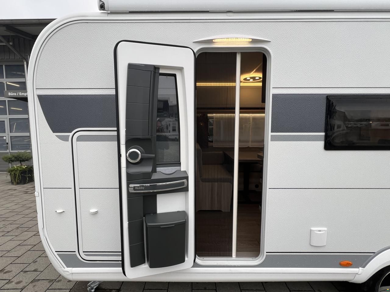 Hobby 540 KMFe De Luxe (P02)