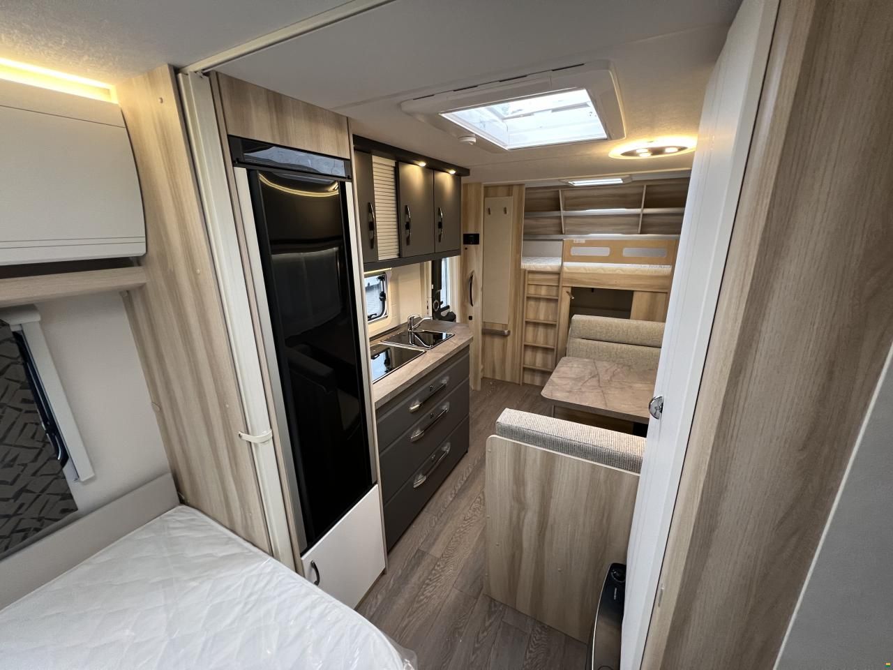 Hobby 540 KMFe De Luxe (P02)