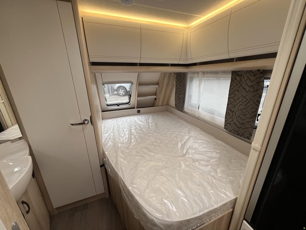 Hobby 540 KMFe De Luxe (P02)