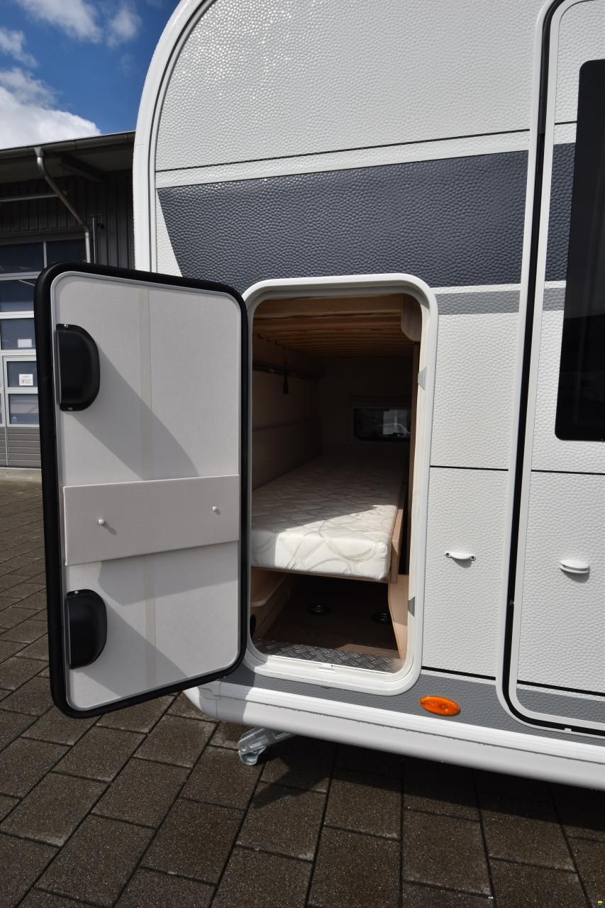 Hobby 490 KMF De Luxe (O12)