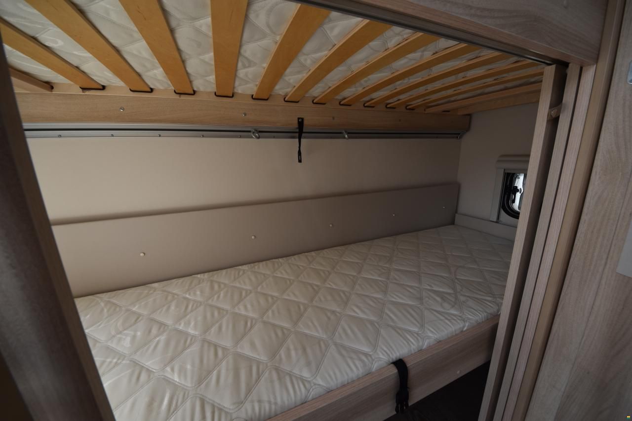 Hobby 490 KMF De Luxe (O12)