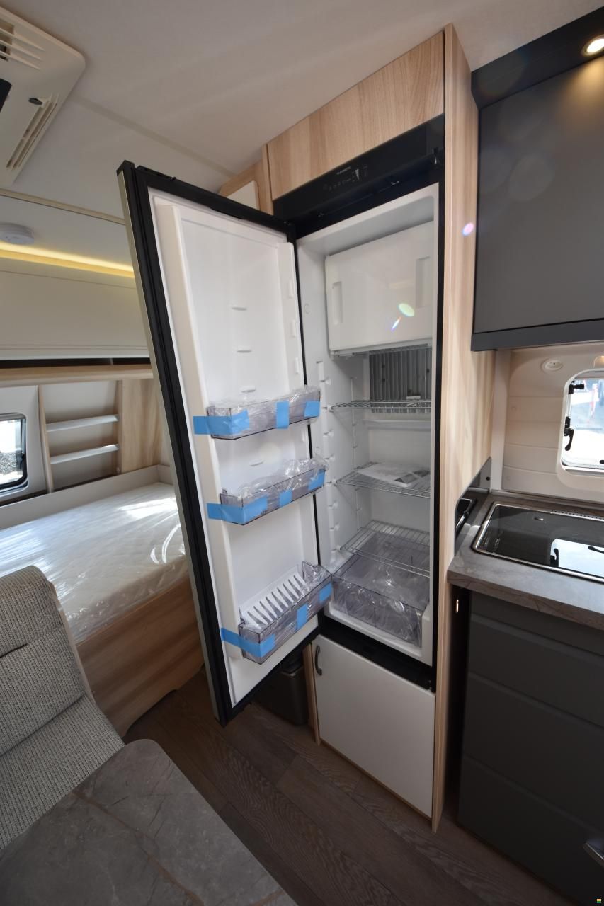 Hobby 490 KMF De Luxe (O12)