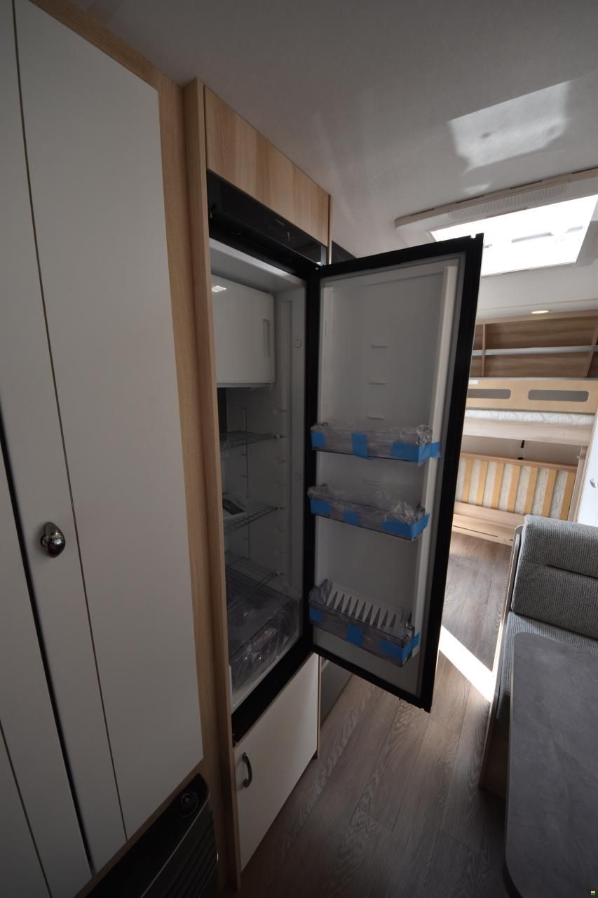 Hobby 490 KMF De Luxe (O12)