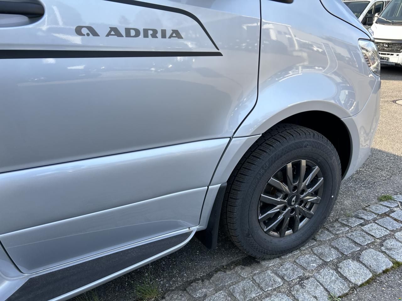 Adria Coral Supreme MB 650 SL