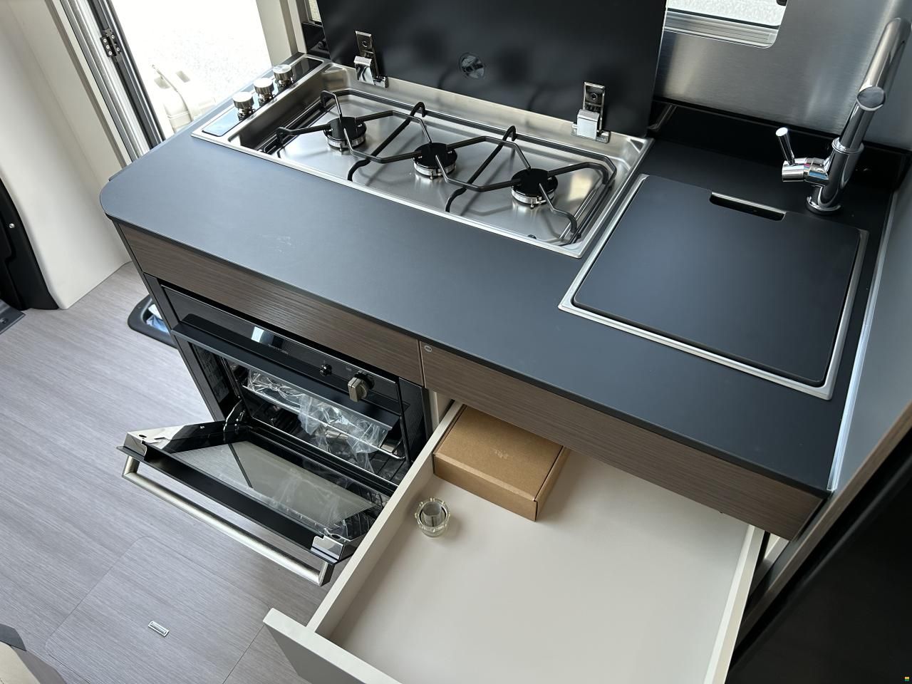 Adria Coral Supreme MB 650 SL