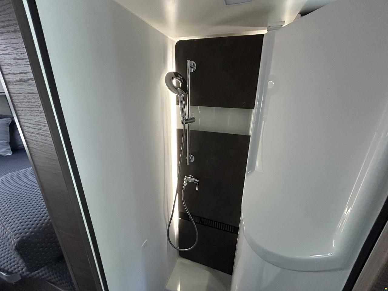 Adria Coral Supreme MB 650 SL